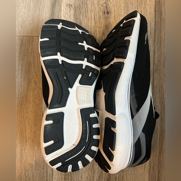 Brooks Ghost 15 Women’s Black and White Walking Running Shoes -size 8.5 - Picture 7 of 12